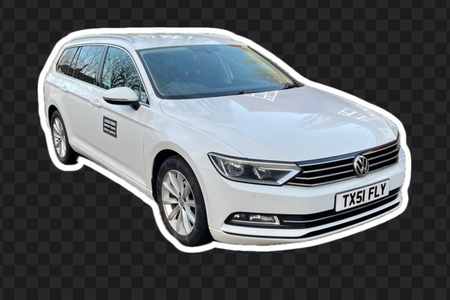 Minibus taxi service Manchester Airport